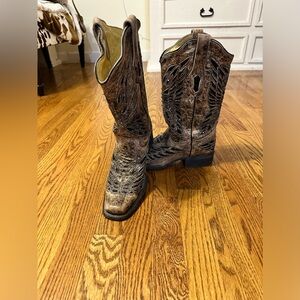 Women’s corral boots